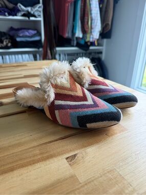 Universal Thread Faux Fur Lined Multicolor Chevron Mule - Women
